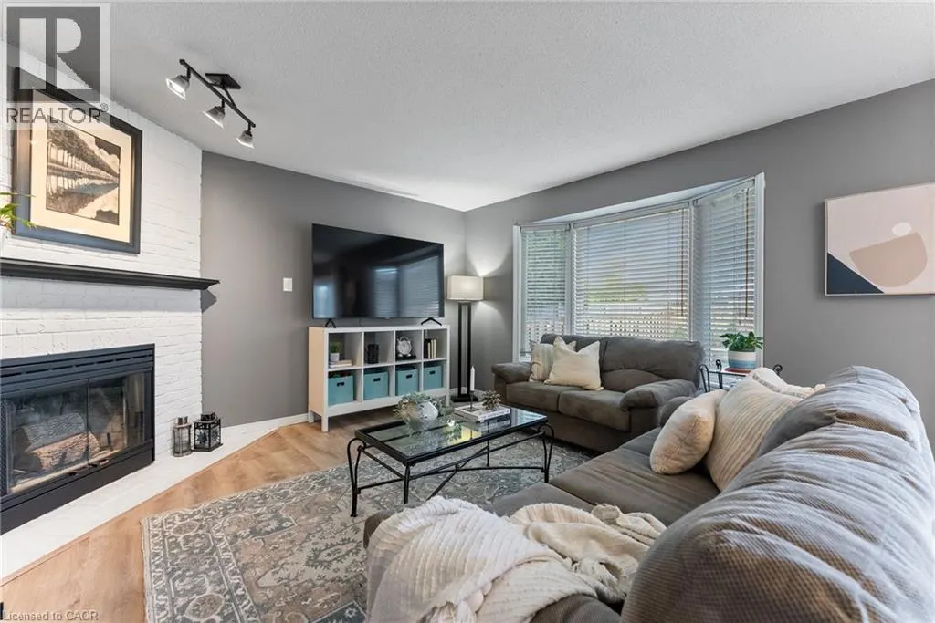 126 CHARING Drive