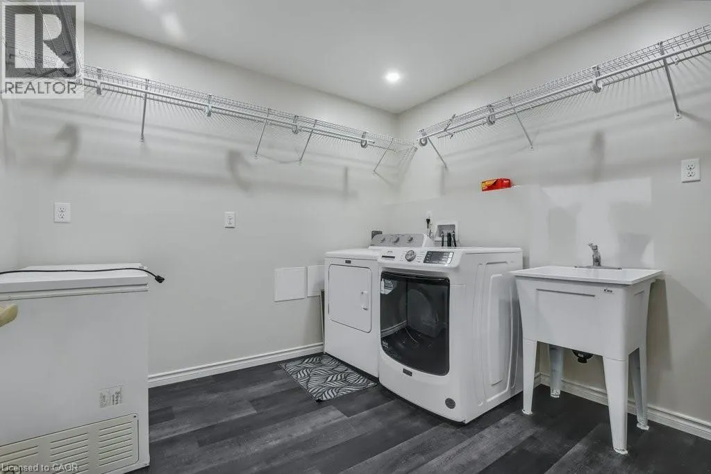66 SUMMERCREST Drive Unit# 3, #3