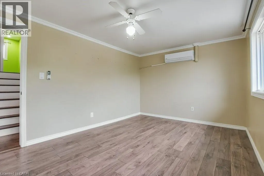 66 SUMMERCREST Drive Unit# 3, #3