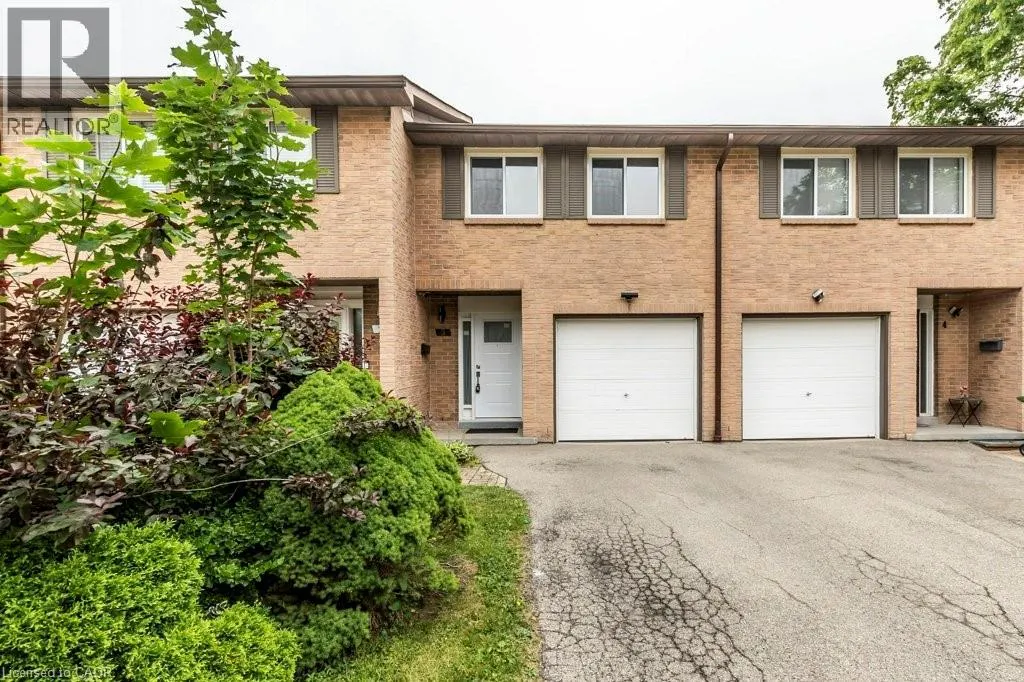 66 SUMMERCREST Drive Unit# 3, #3
