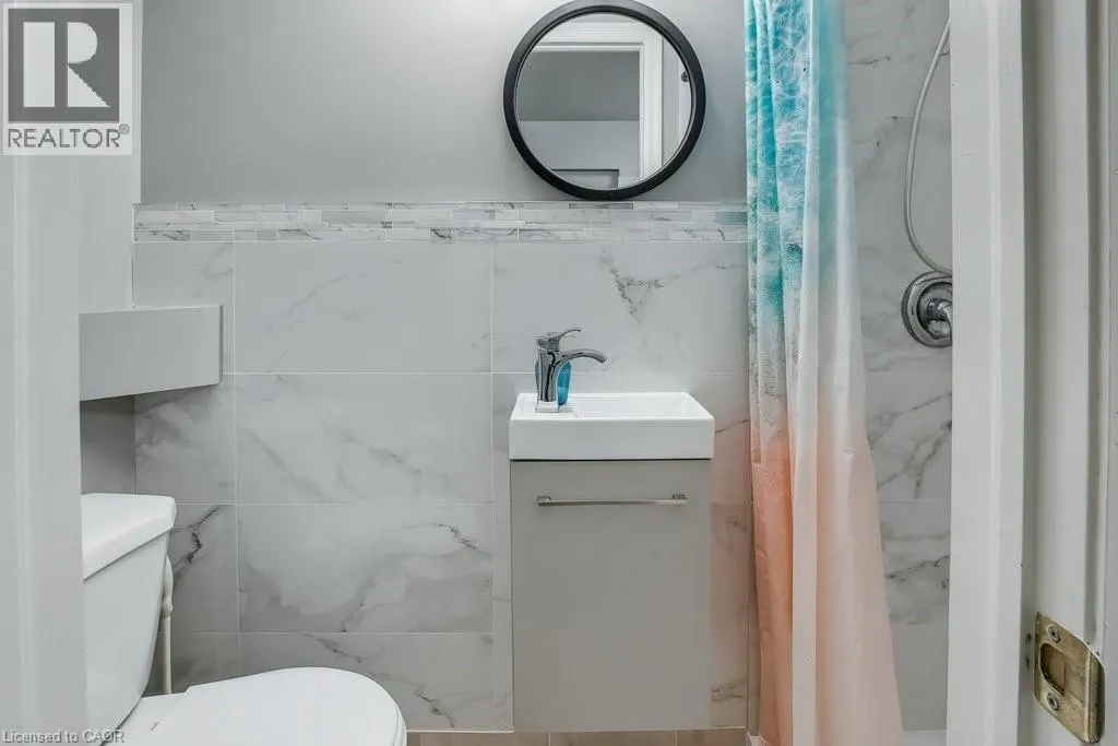 66 SUMMERCREST Drive Unit# 3, #3