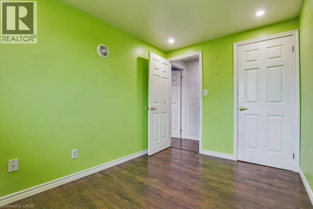 66 SUMMERCREST Drive Unit# 3, #3