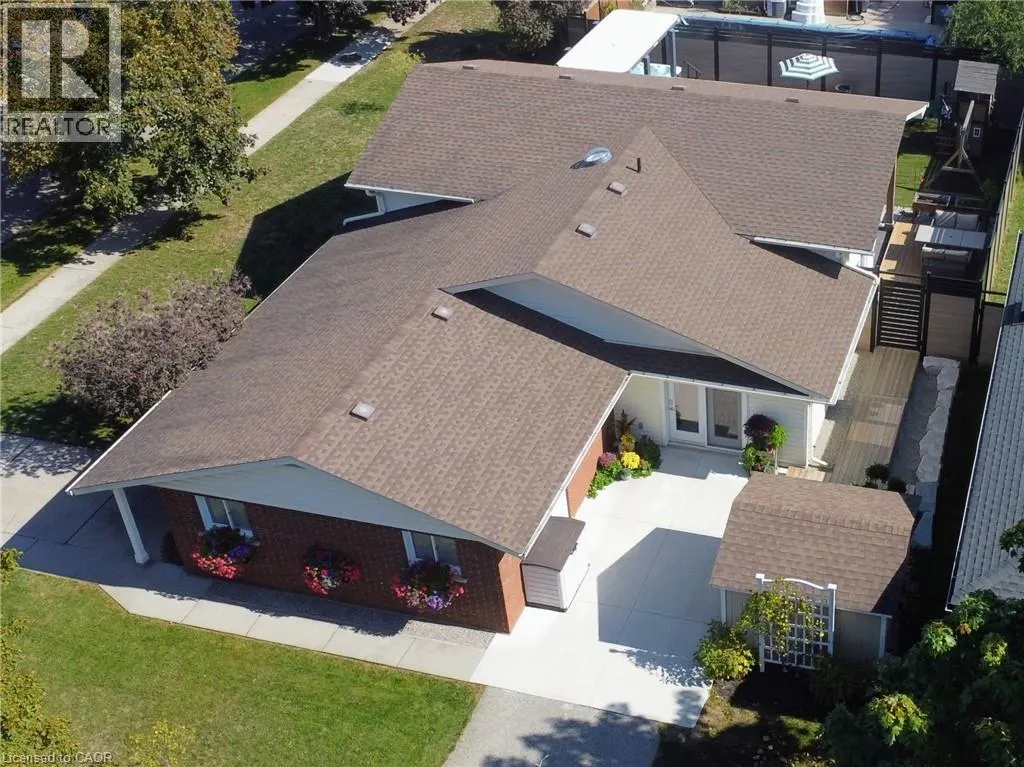 7 CROSBY Drive