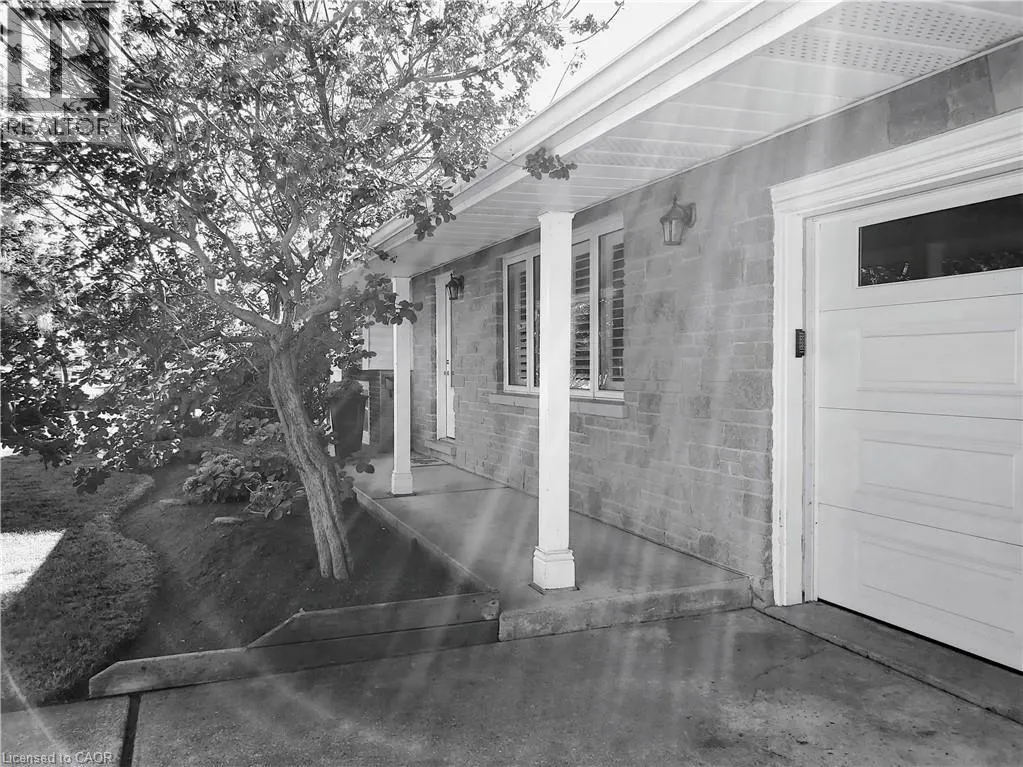 7 CROSBY Drive