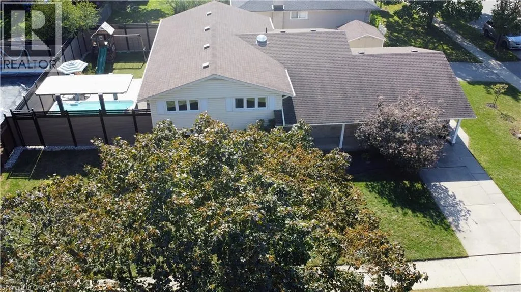 7 CROSBY Drive