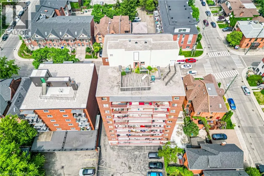 141 CATHARINE Street S Unit# 902, #902