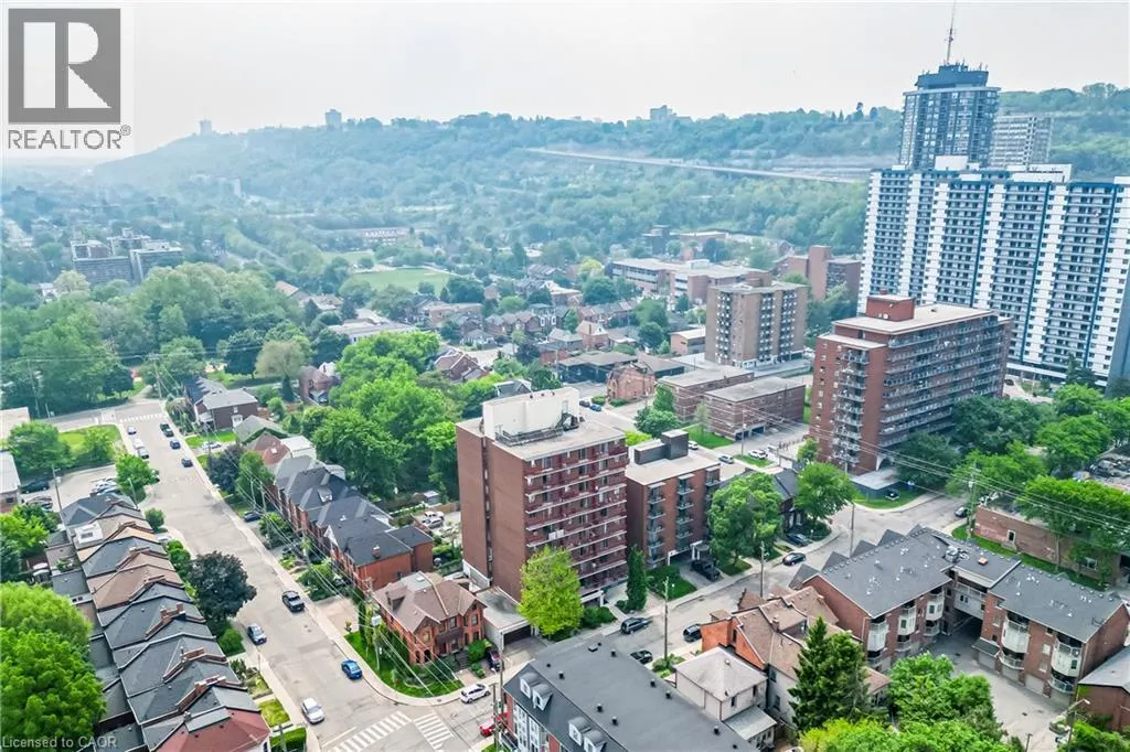 141 CATHARINE Street S Unit# 902, #902