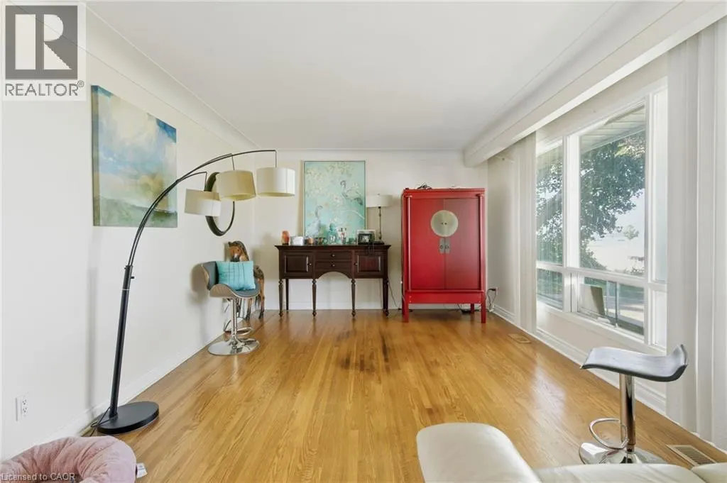 67 LAKESIDE Drive