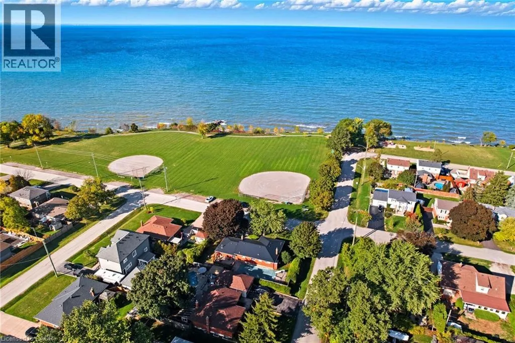 67 LAKESIDE Drive