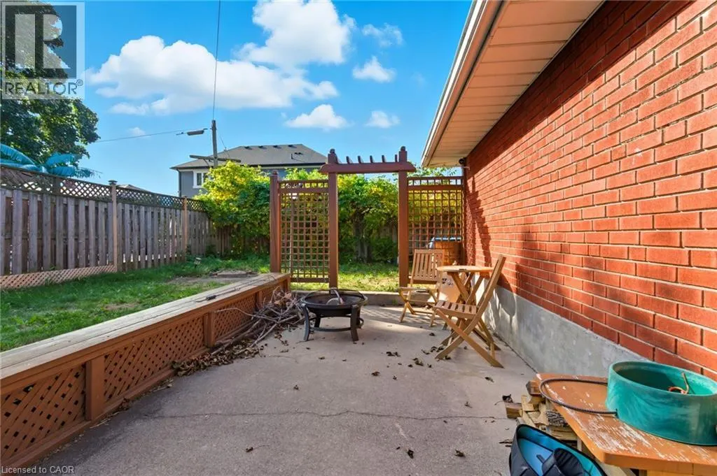 67 LAKESIDE Drive