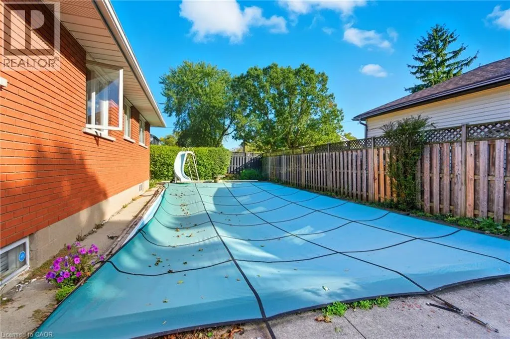 67 LAKESIDE Drive