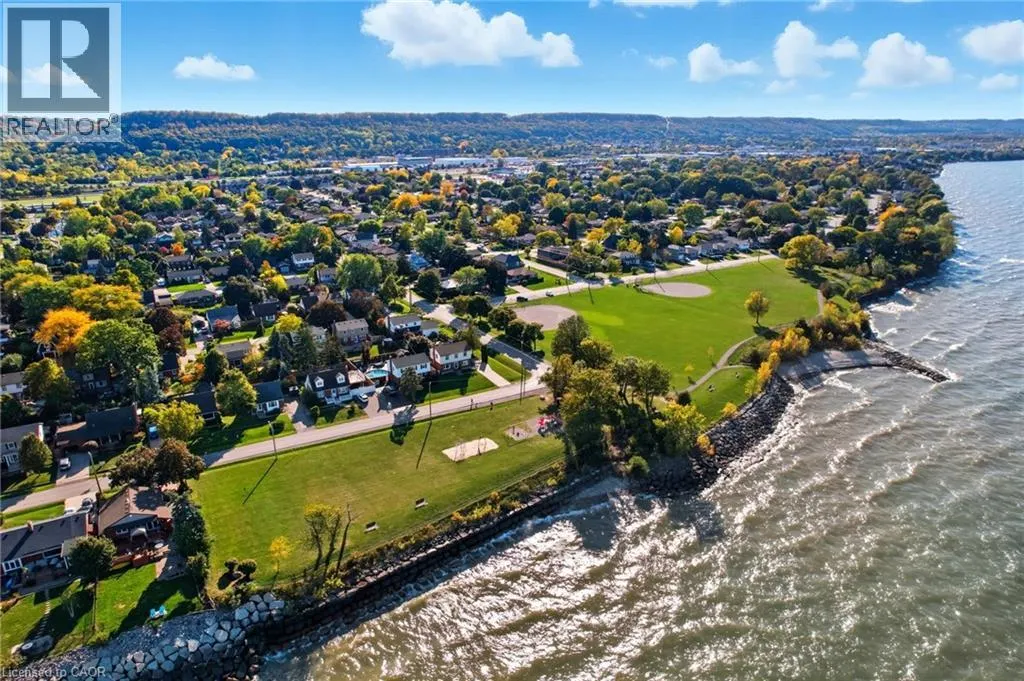 67 LAKESIDE Drive