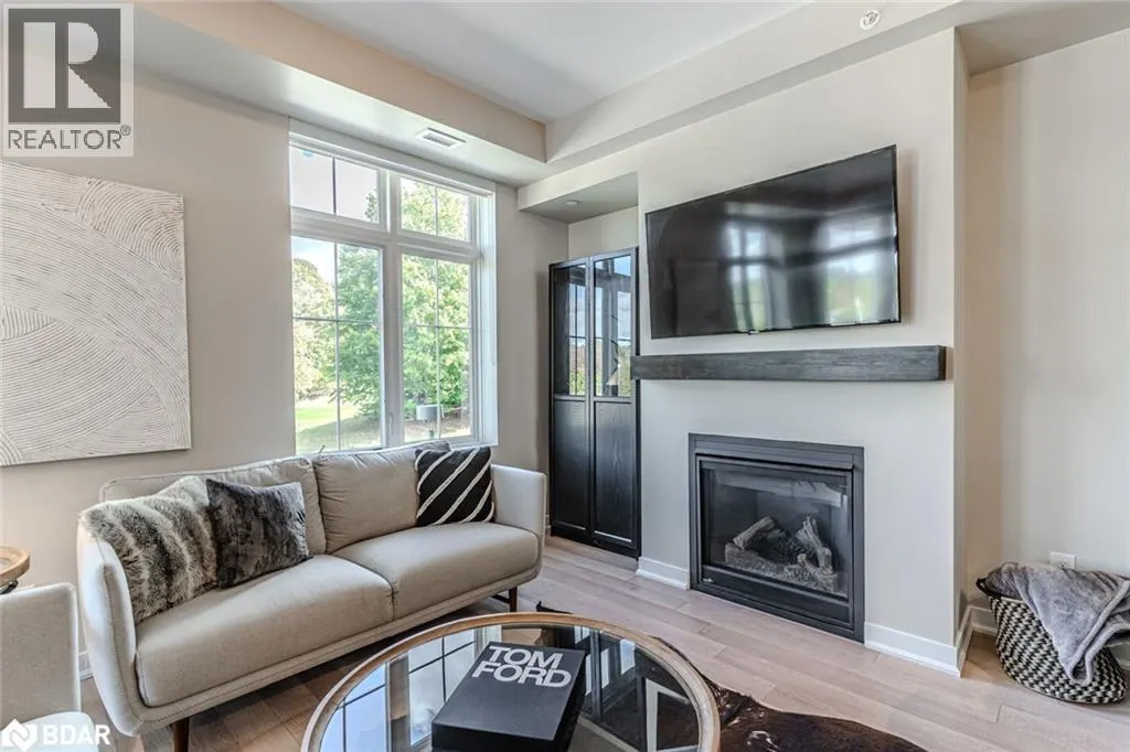 40 HORSESHOE Boulevard Unit# 217, #217