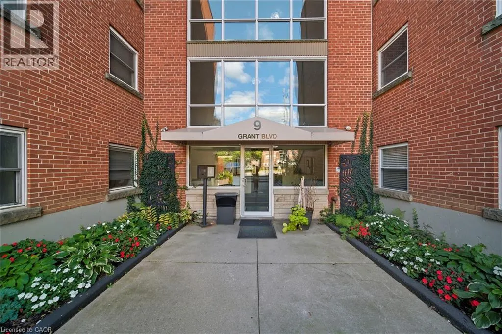 9 GRANT Boulevard Unit# 102, #102