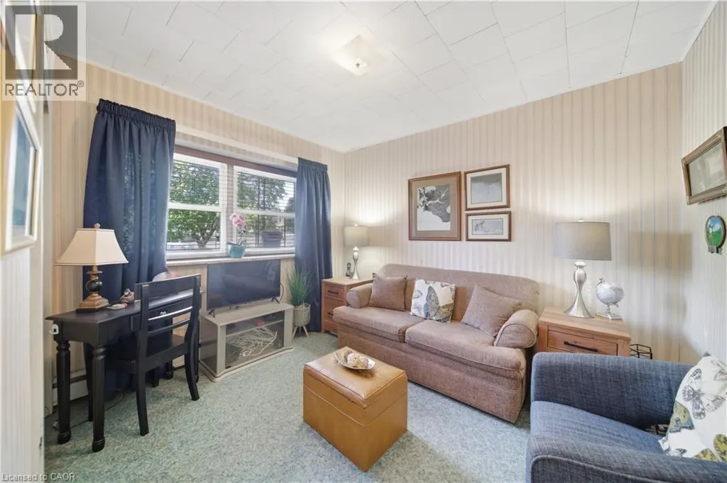 9 GRANT Boulevard Unit# 102, #102