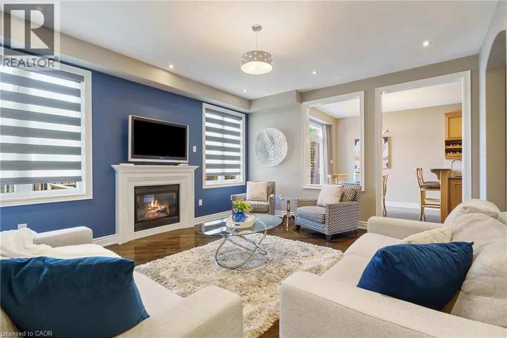 317 GREAT LAKES Boulevard