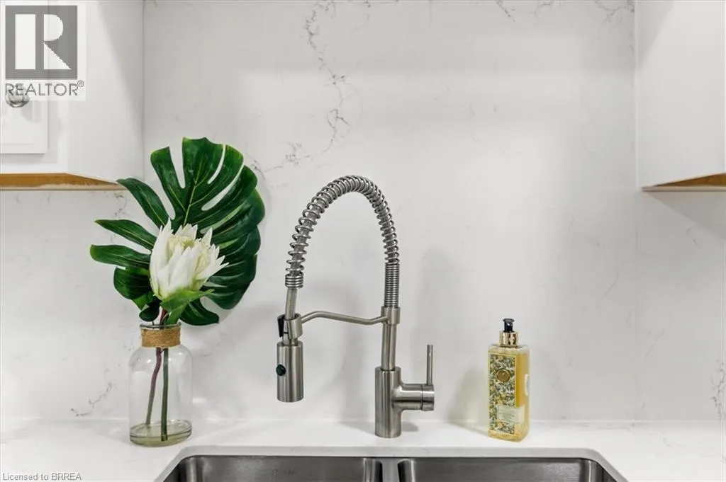 36 HAYHURST Road Unit# 358, #358
