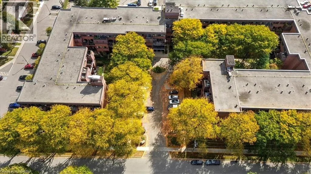 36 HAYHURST Road Unit# 358, #358
