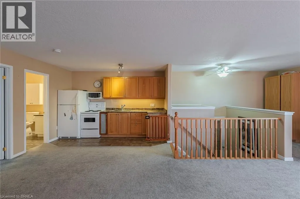 72 HUNTER Way