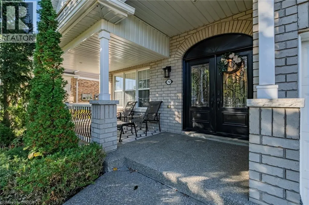 72 HUNTER Way