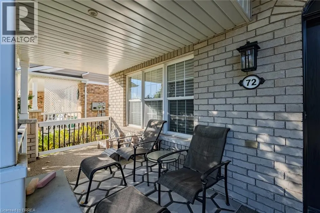 72 HUNTER Way