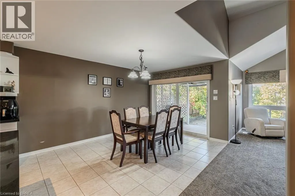 72 HUNTER Way