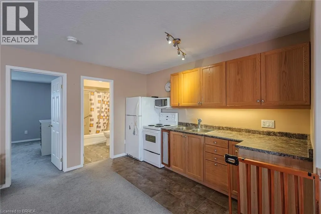 72 HUNTER Way