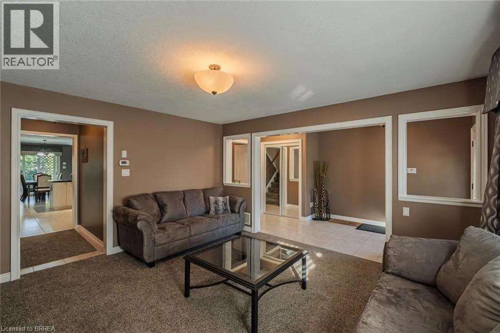72 HUNTER Way