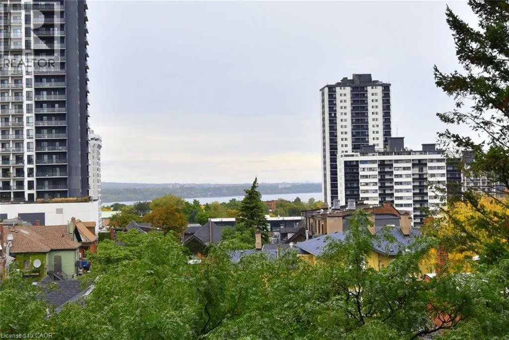 222 JACKSON Street W Unit# 606, #606