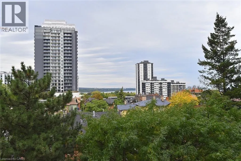 222 JACKSON Street W Unit# 606, #606
