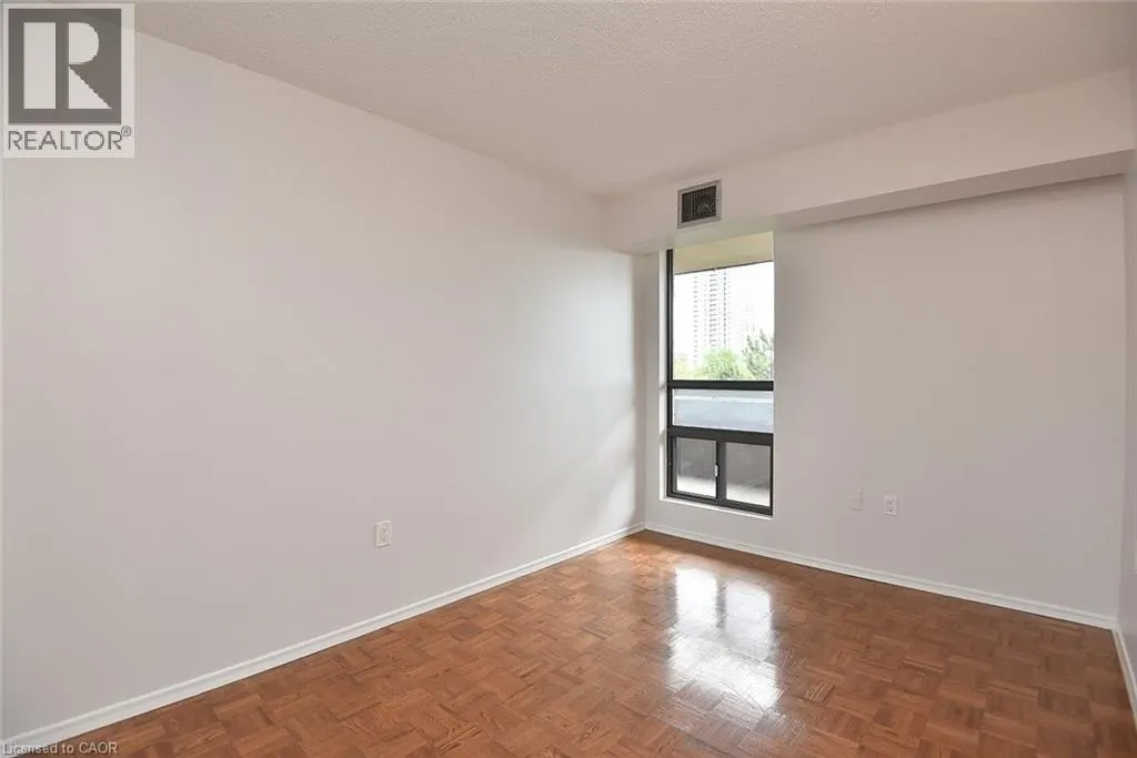 222 JACKSON Street W Unit# 606, #606