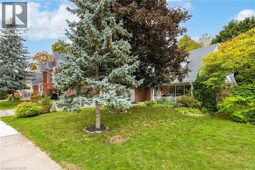 553 PARADISE Crescent