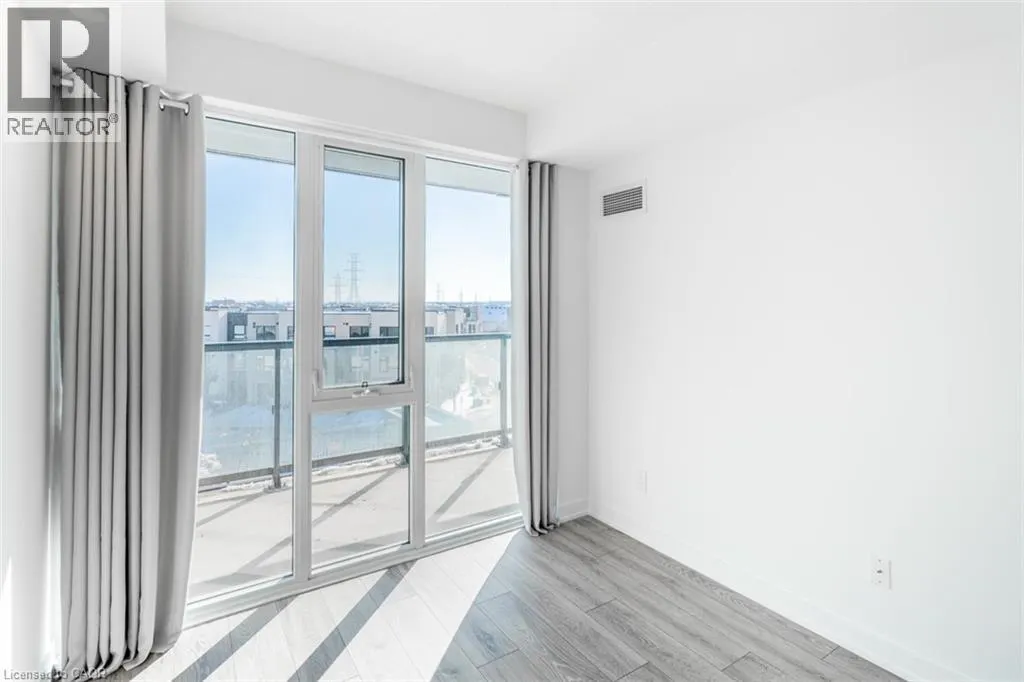 3210 DAKOTA Common Unit# A401, #A401