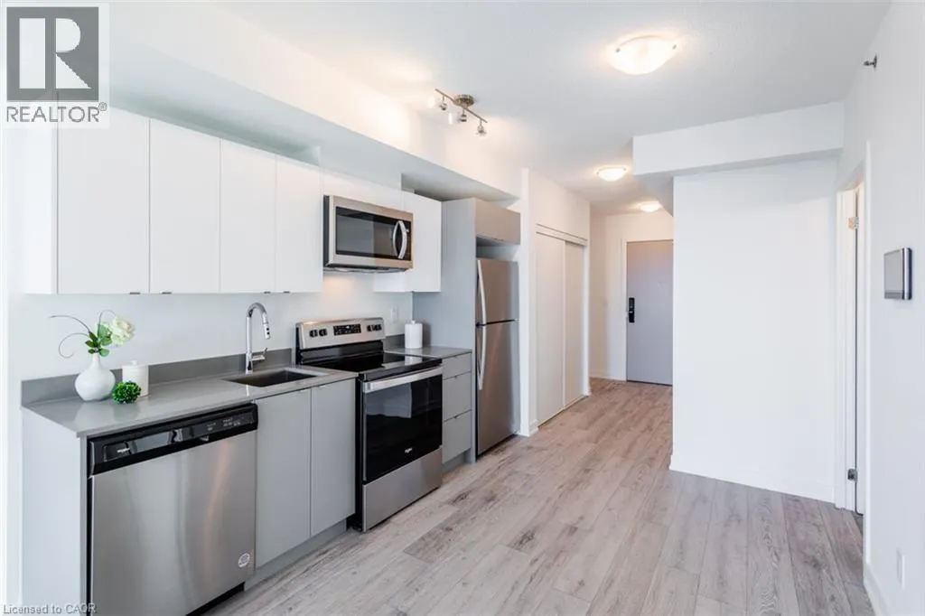3210 DAKOTA Common Unit# A401, #A401