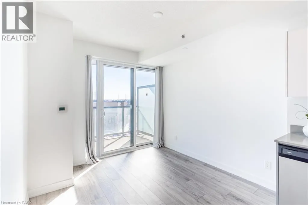 3210 DAKOTA Common Unit# A401, #A401