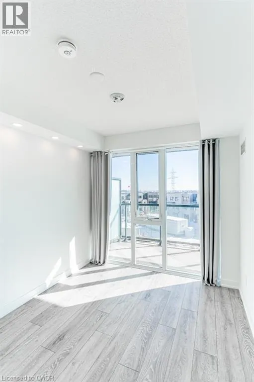 3210 DAKOTA Common Unit# A401, #A401