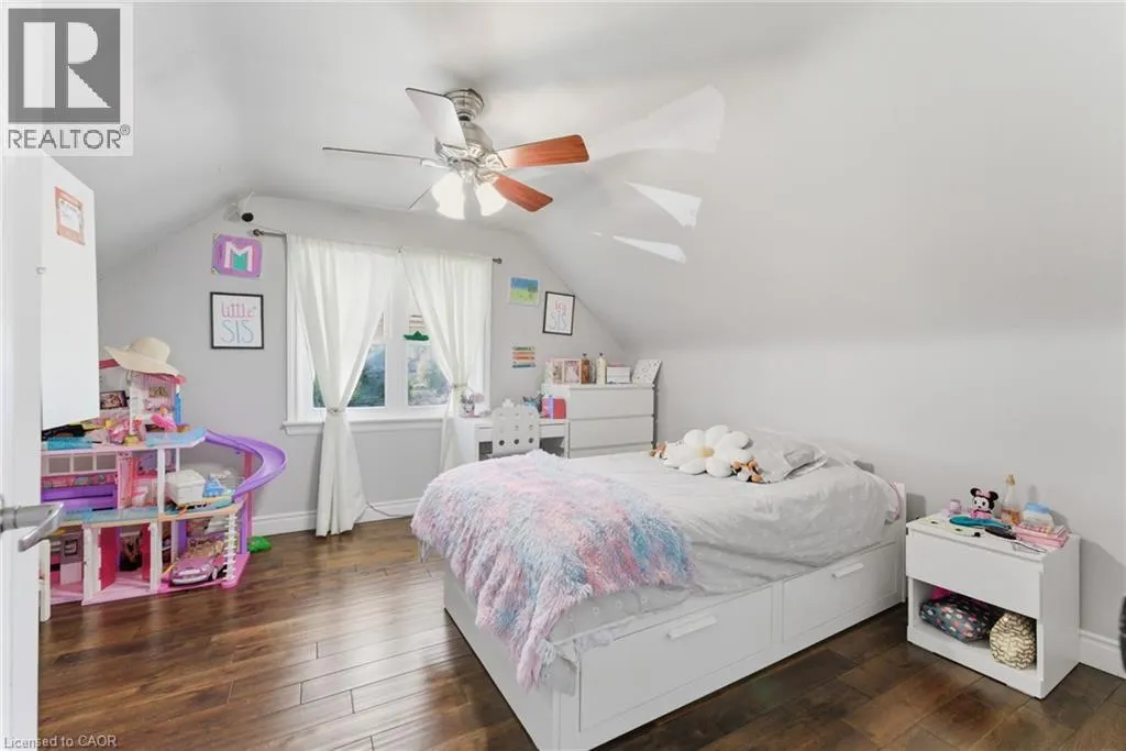 425 UPPER GAGE Avenue Unit# 1, #1