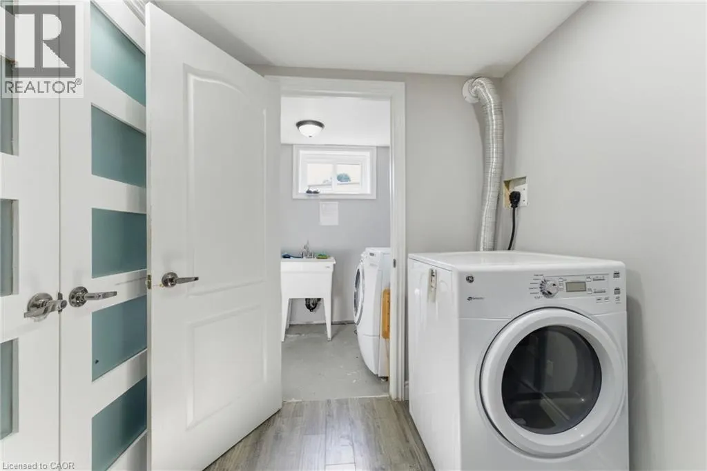425 UPPER GAGE Avenue Unit# 1, #1