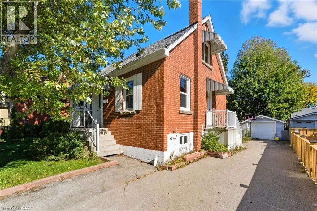 425 UPPER GAGE Avenue Unit# 1, #1