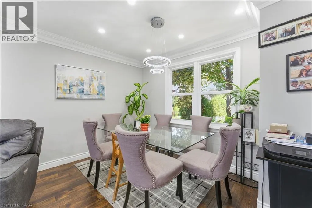 425 UPPER GAGE Avenue Unit# 1, #1