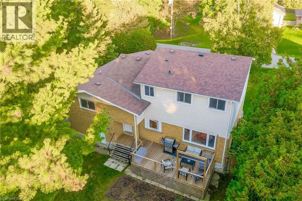 68 ALDERCREST Avenue