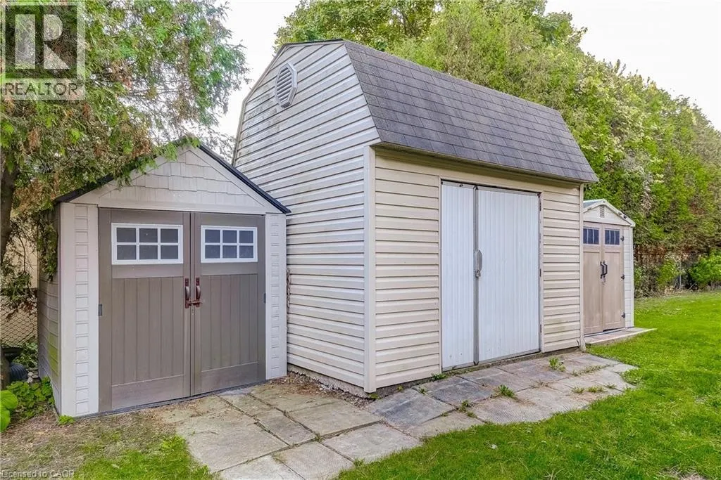 68 ALDERCREST Avenue