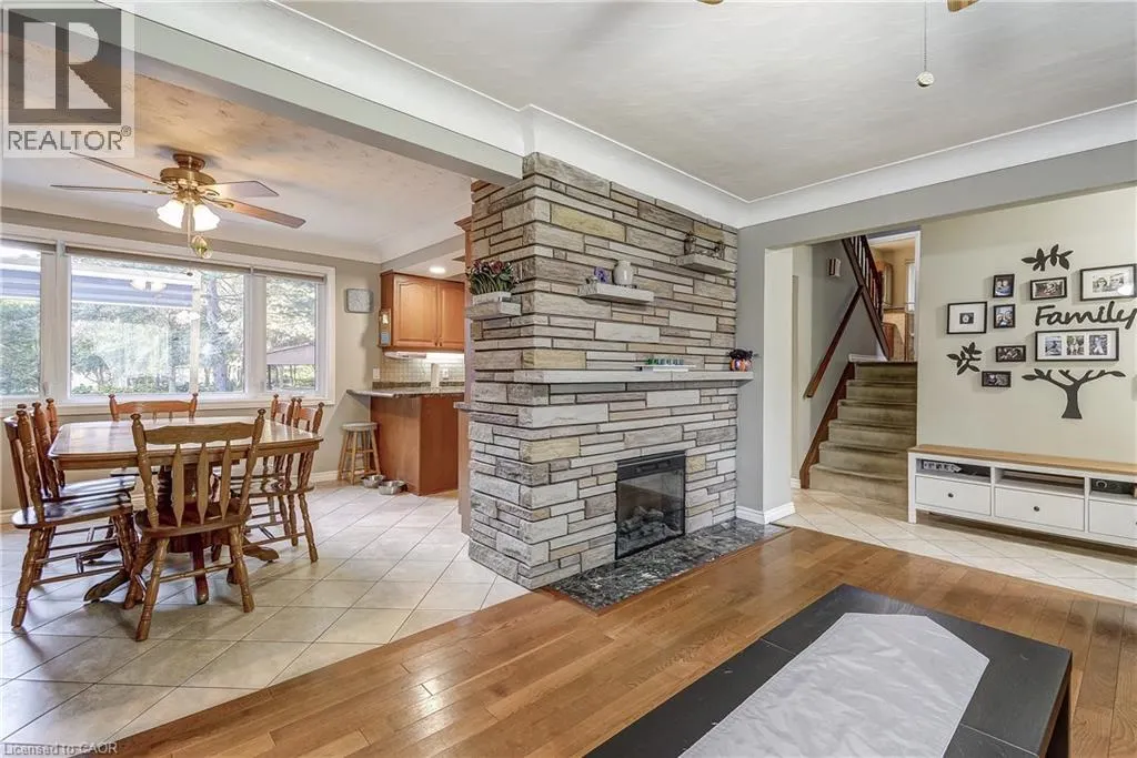 68 ALDERCREST Avenue