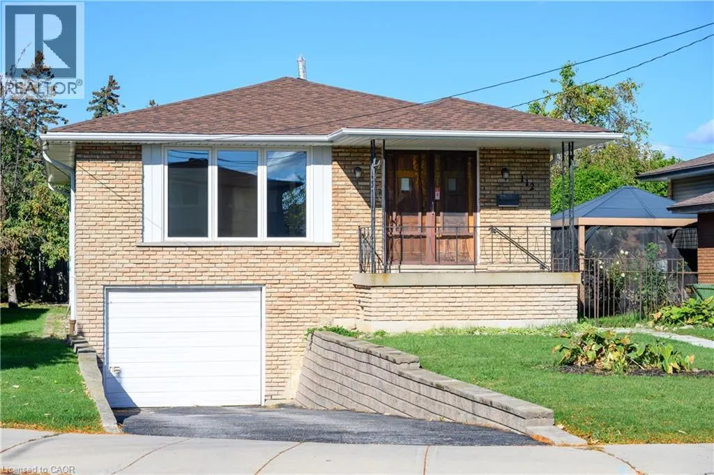 112 PURDY Crescent