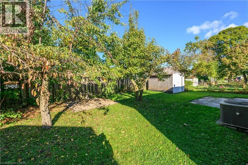 112 PURDY Crescent