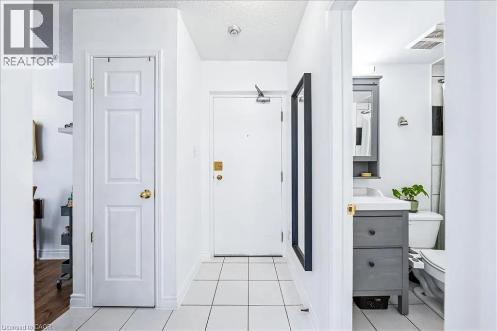 114 VAUGHAN Road Unit# 103, #103
