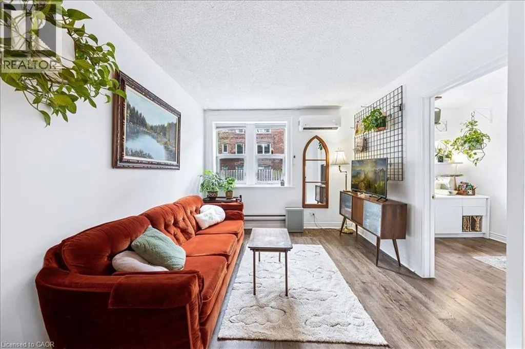 114 VAUGHAN Road Unit# 103, #103
