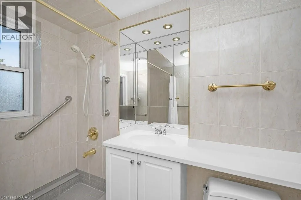 9 GRANT Boulevard Unit# 201, #201