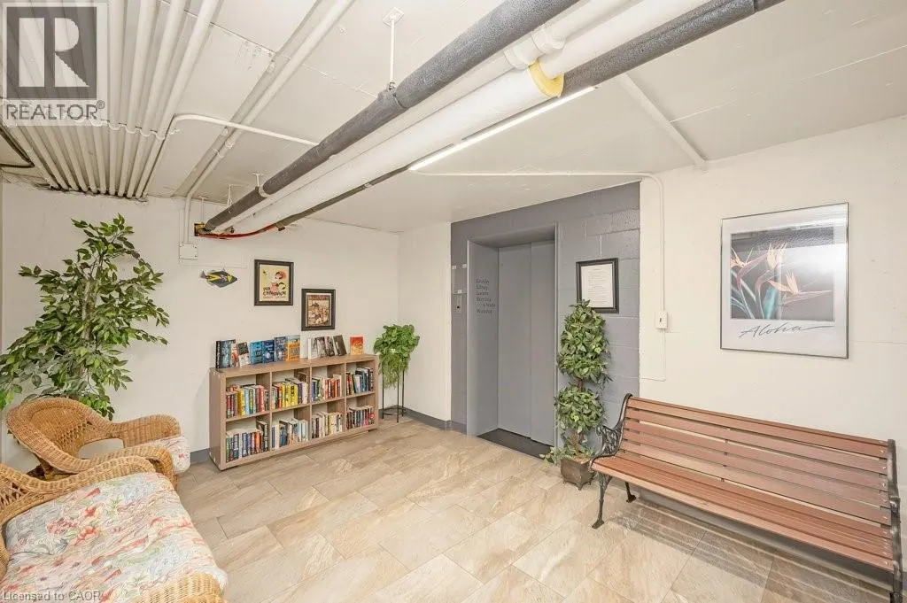 9 GRANT Boulevard Unit# 201, #201