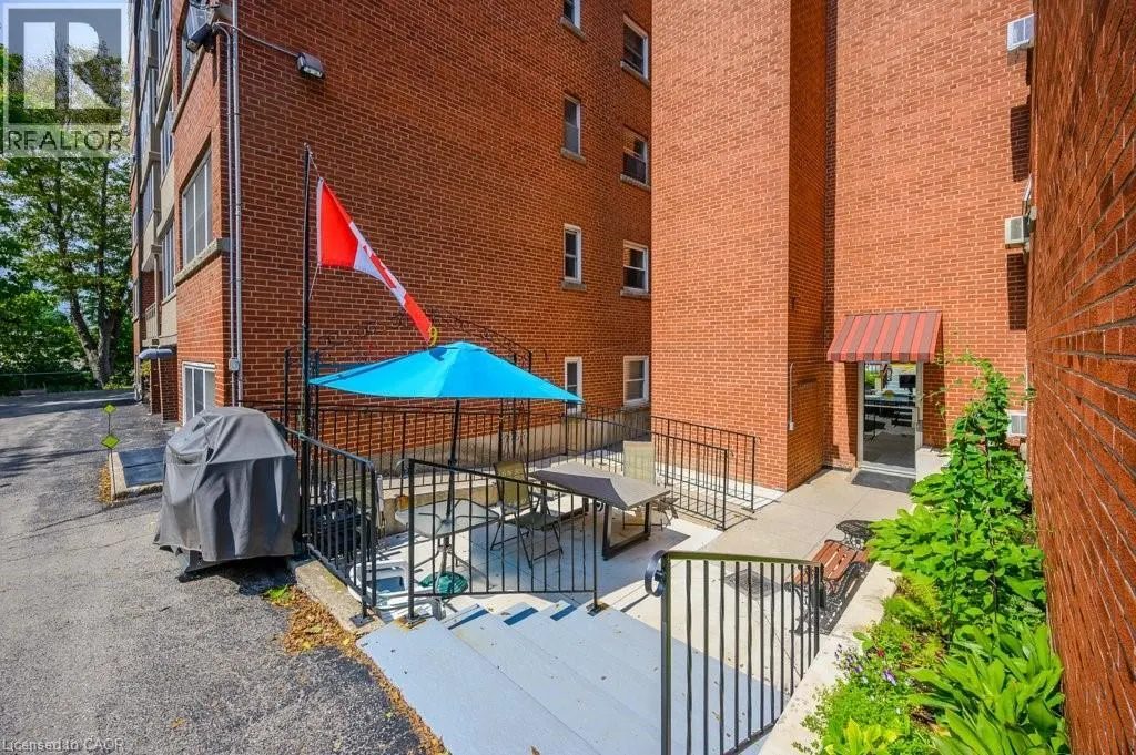 9 GRANT Boulevard Unit# 201, #201